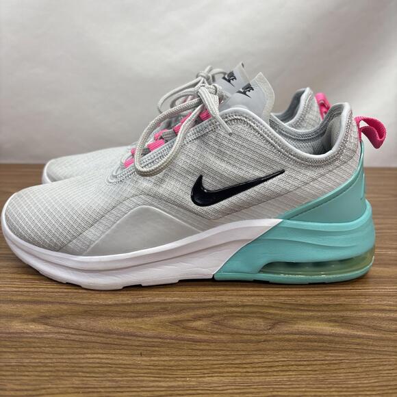 Nike Air Max Motion 2 Womens Size 8 Lt Grey Running Shoe W/Teal  CU4925002  2019 - Picture 1 of 16